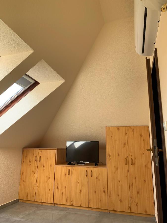 Balaton Kinizsi Apartman Шіофок Екстер'єр фото