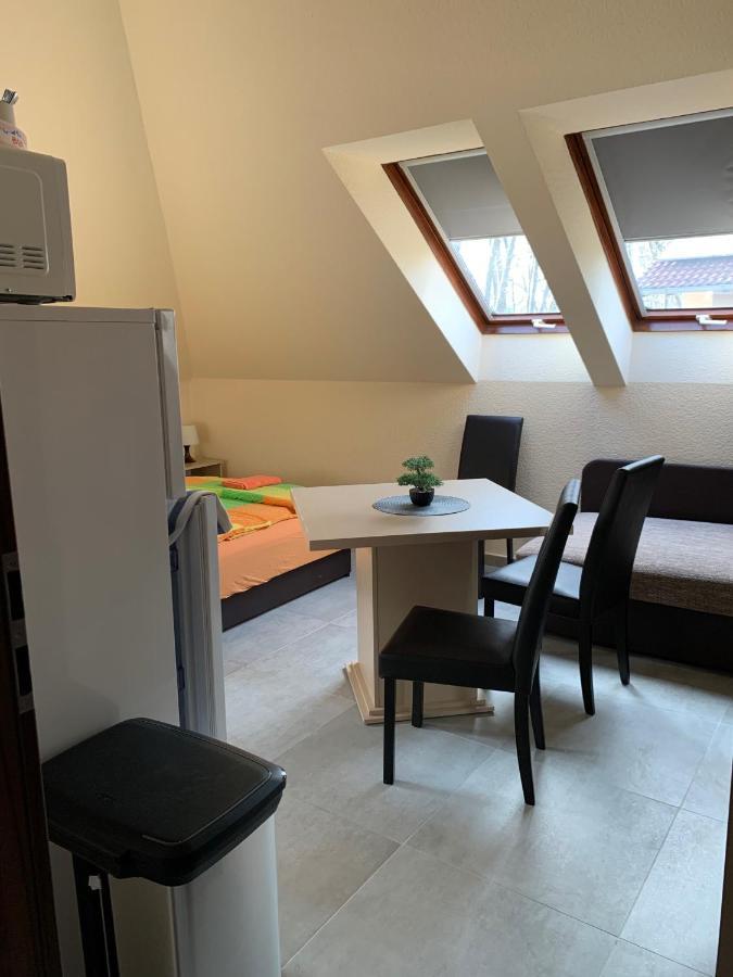 Balaton Kinizsi Apartman Шіофок Екстер'єр фото