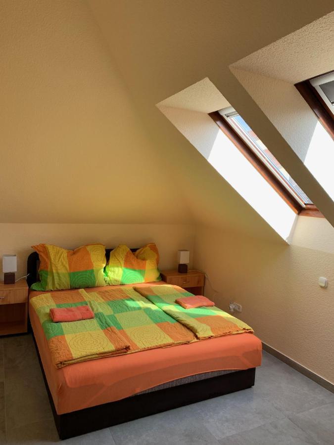 Balaton Kinizsi Apartman Шіофок Екстер'єр фото
