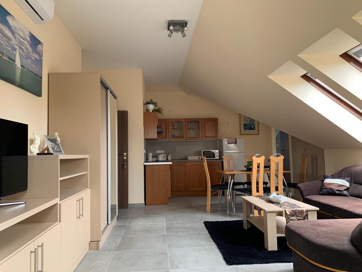 Balaton Kinizsi Apartman Шіофок Екстер'єр фото