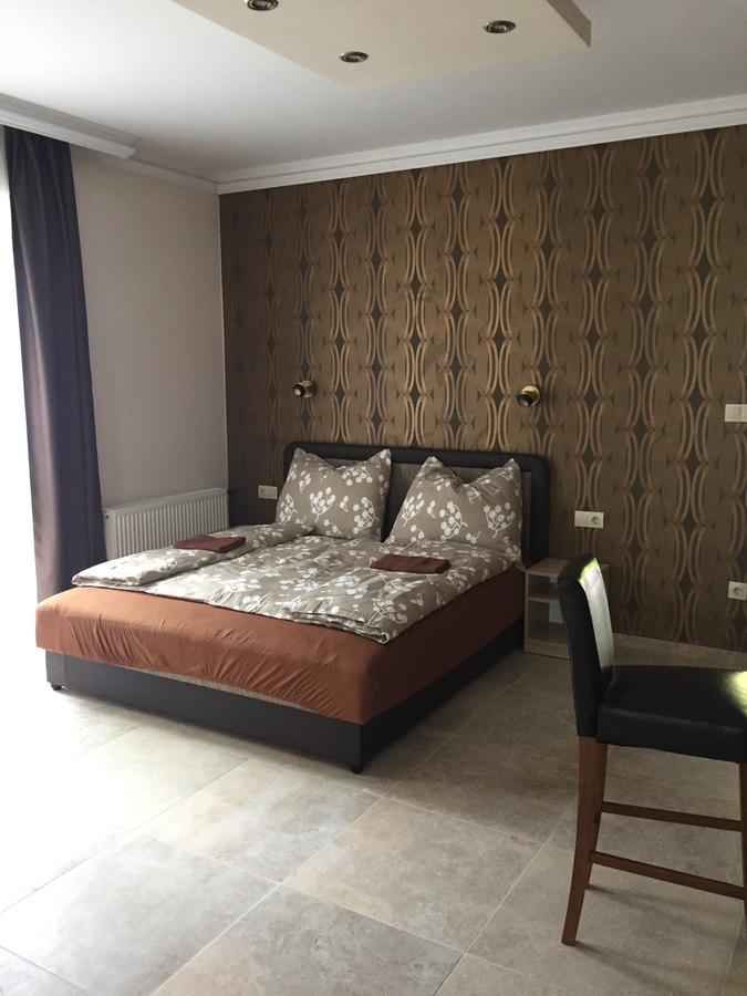 Balaton Kinizsi Apartman Шіофок Екстер'єр фото